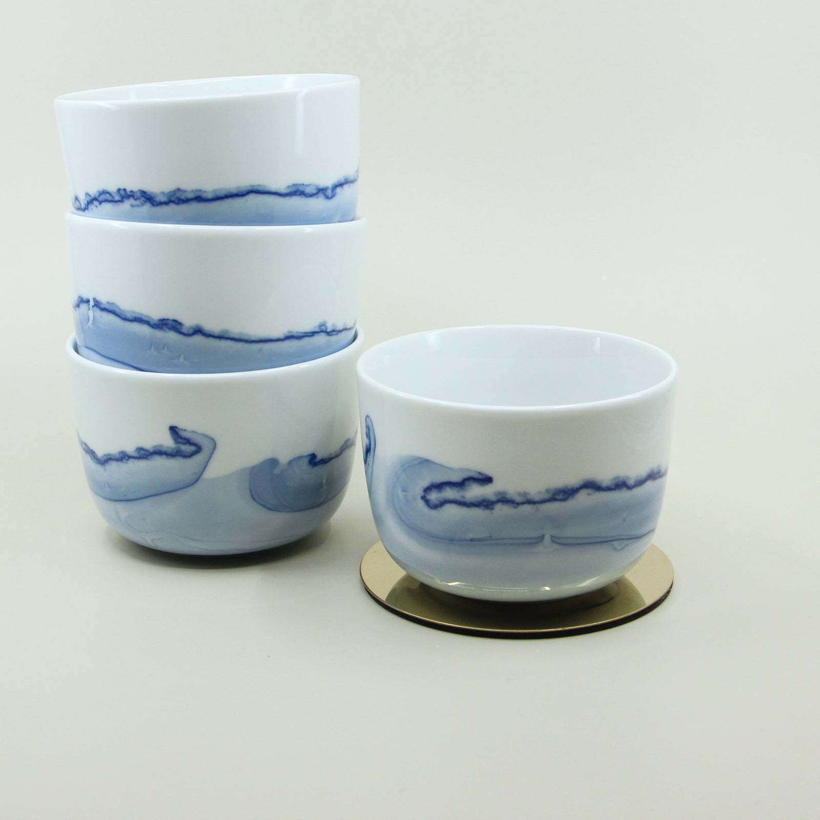 Porzellanbecher Cappuccino glasiert - 4 Farben von Anna Badur bei Wilhelm die 3.