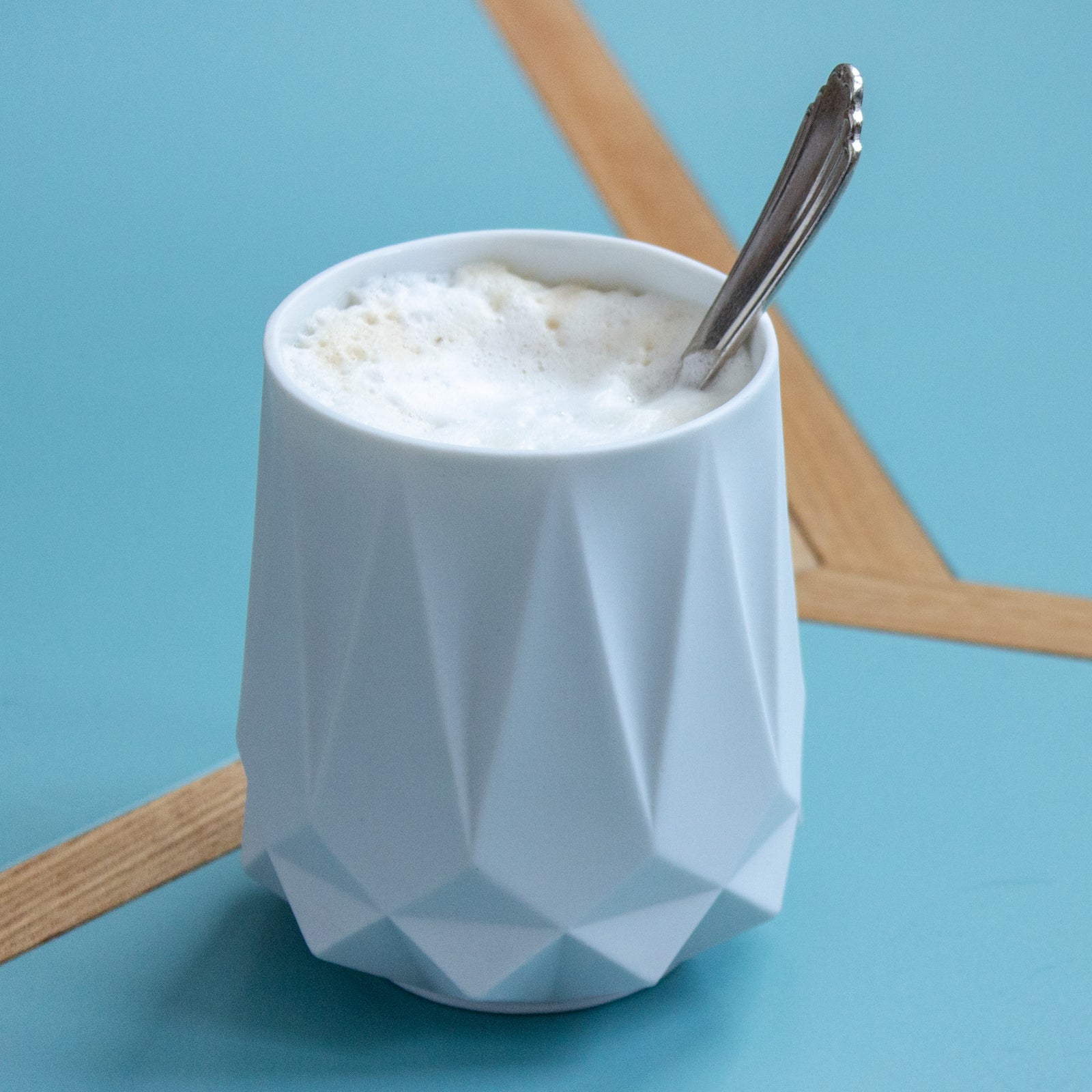 Porzellanbecher Papyrus von Theresa von Bodelschwingh bei Wilhelm die 3.