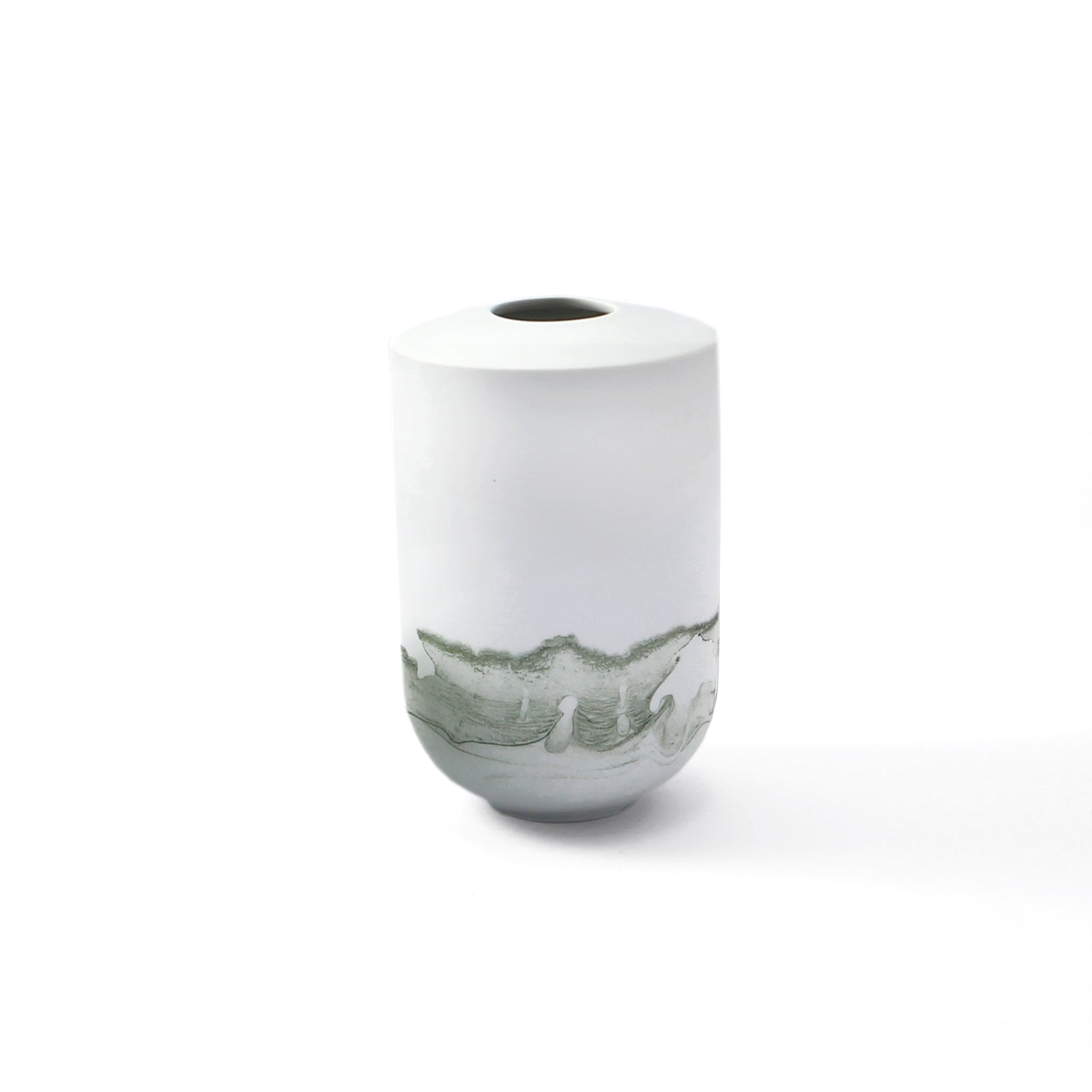 Porzellanvase "Tide" S matt - 3 Varianten von Anna Badur bei Wilhelm die 3.