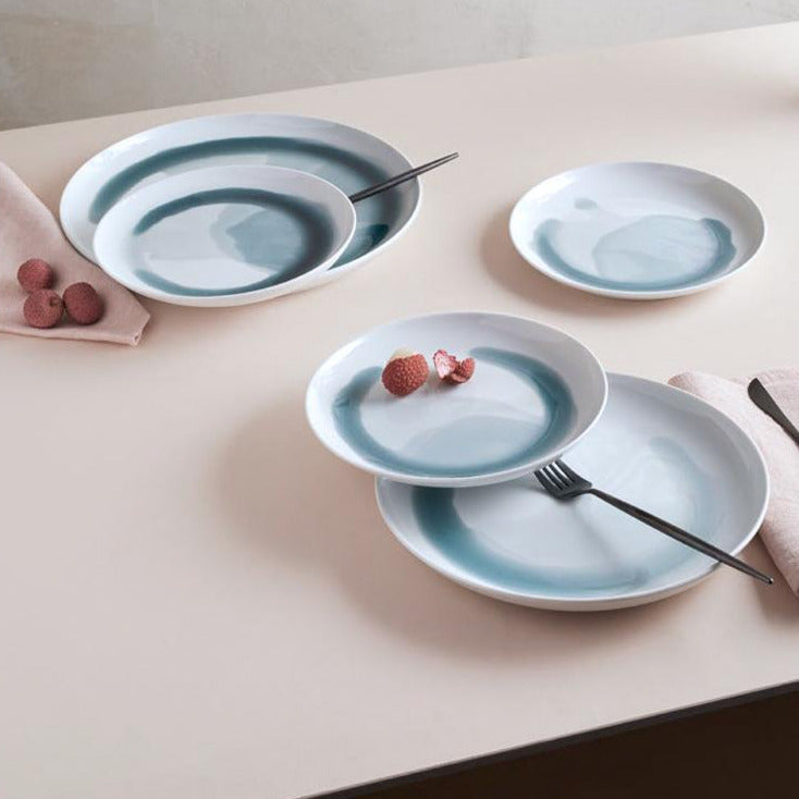 Teller "Pool" - 3 Farben von Anna Badur bei Wilhelm die 3.