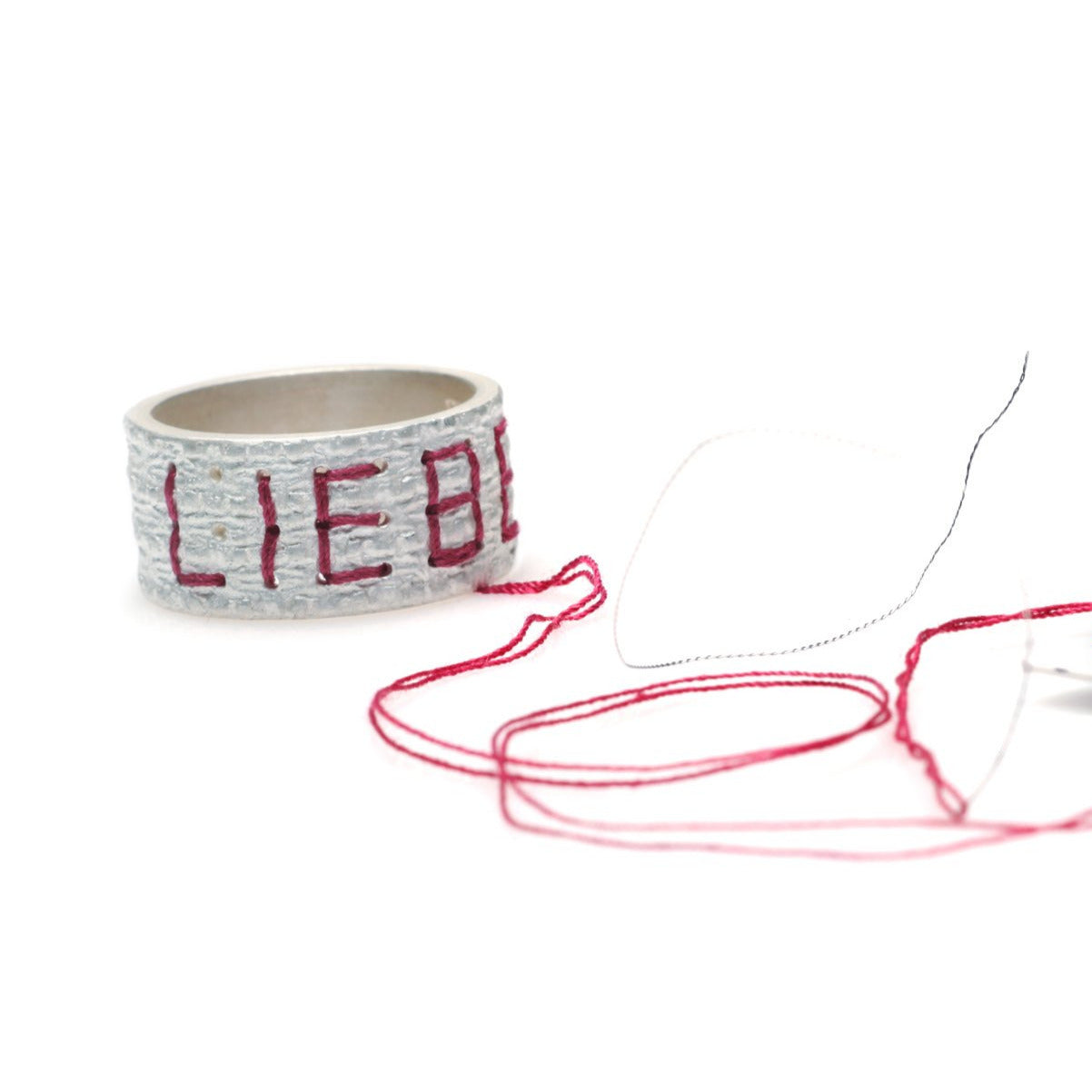 Stick-Ring breit Silber von Bettina Götsch bei Wilhelm die 3.